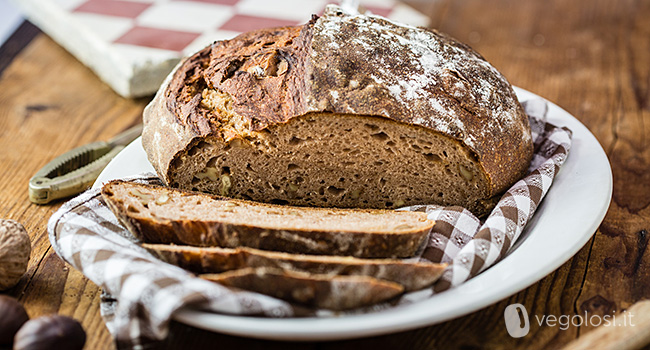 Il profumo del bosco: pane soffice con farina di castagne